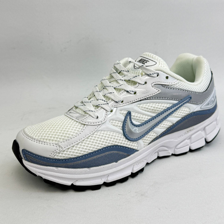 کتونی : نایکی وومرو ۵ Nike Vomero 5 محصول: ویتنام