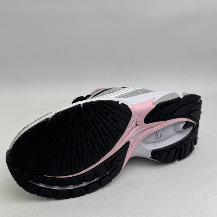 کتونی : پوما مورفیک Puma Morphic محصول : ویتنام