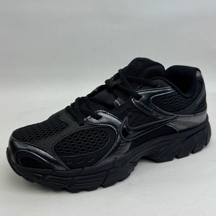 کتونی : نایکی زوم وومرو ۵ Nike Zoom Vomero 5 محصول : ویتنام