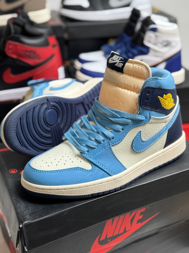 کتونی ایر جردن ۱ های «فرست این فلایت» Air Jordan 1 Retro High OG "First in Flight