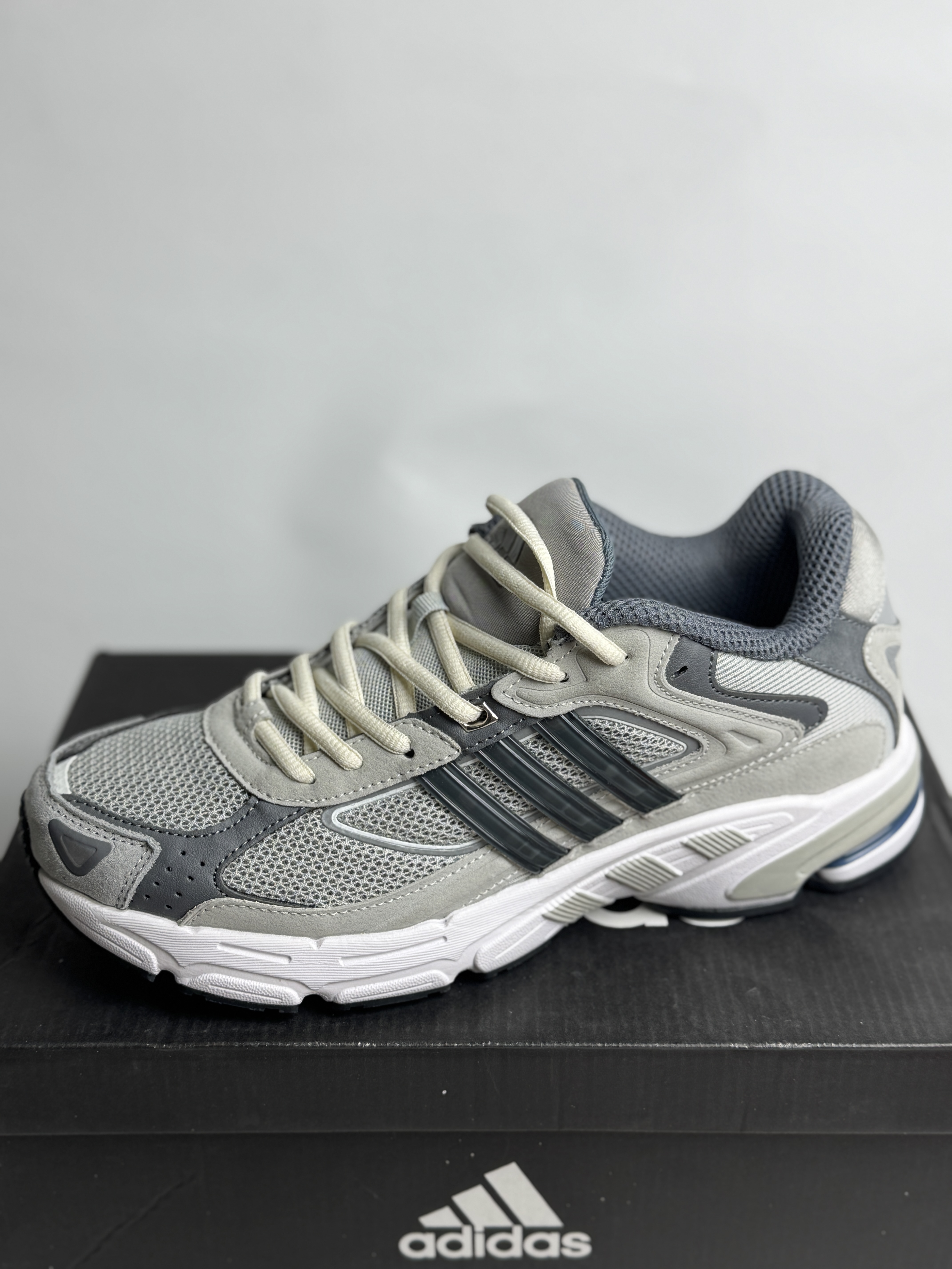 کتونی آدیداس ریسپانس سی‌ال «متال گری» Adidas Response CL "Metal Grey"