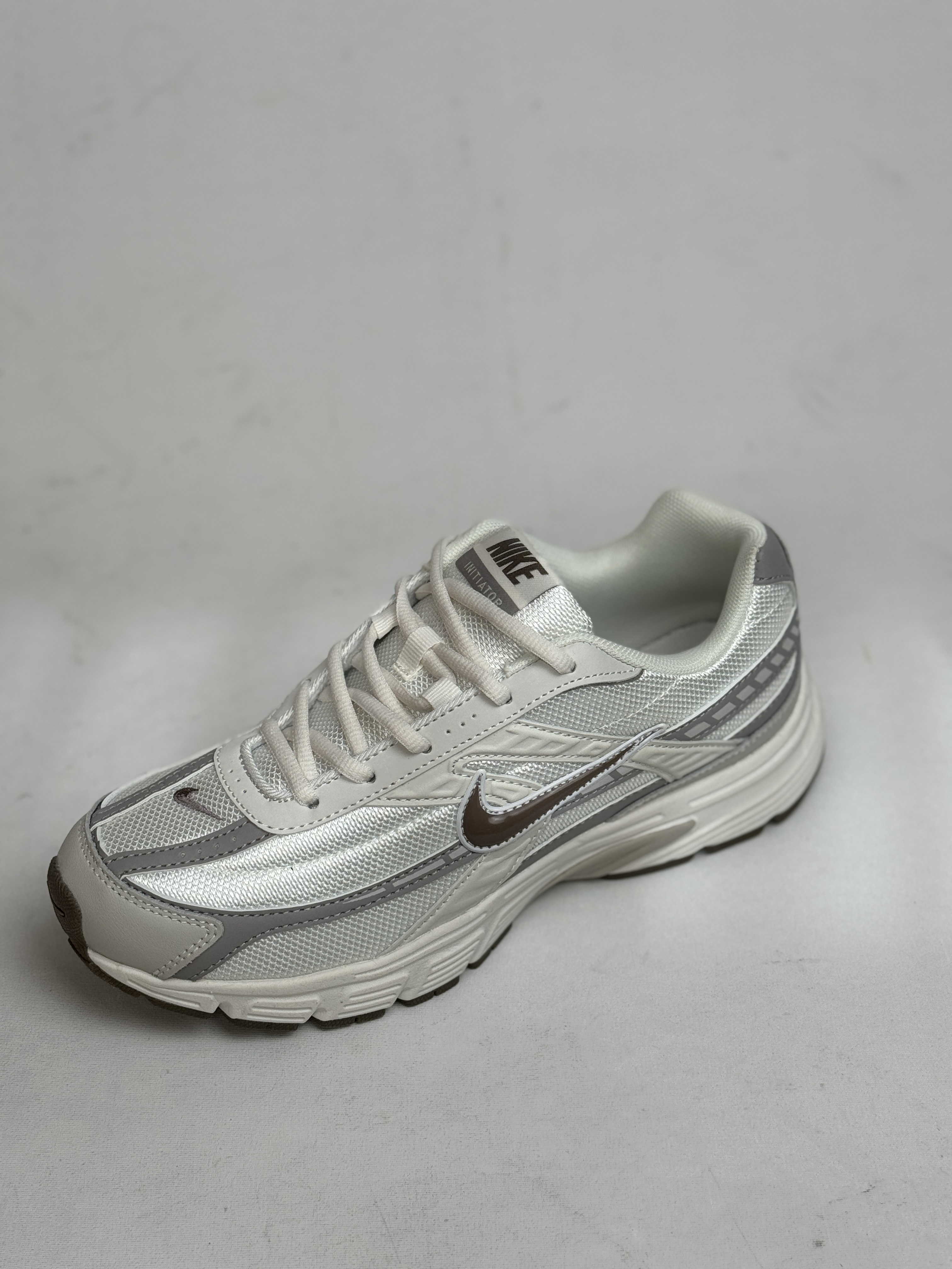 کتونی نایک اینیشییتور سفید متالیک نقرهایNike Initiator 'White Metallic