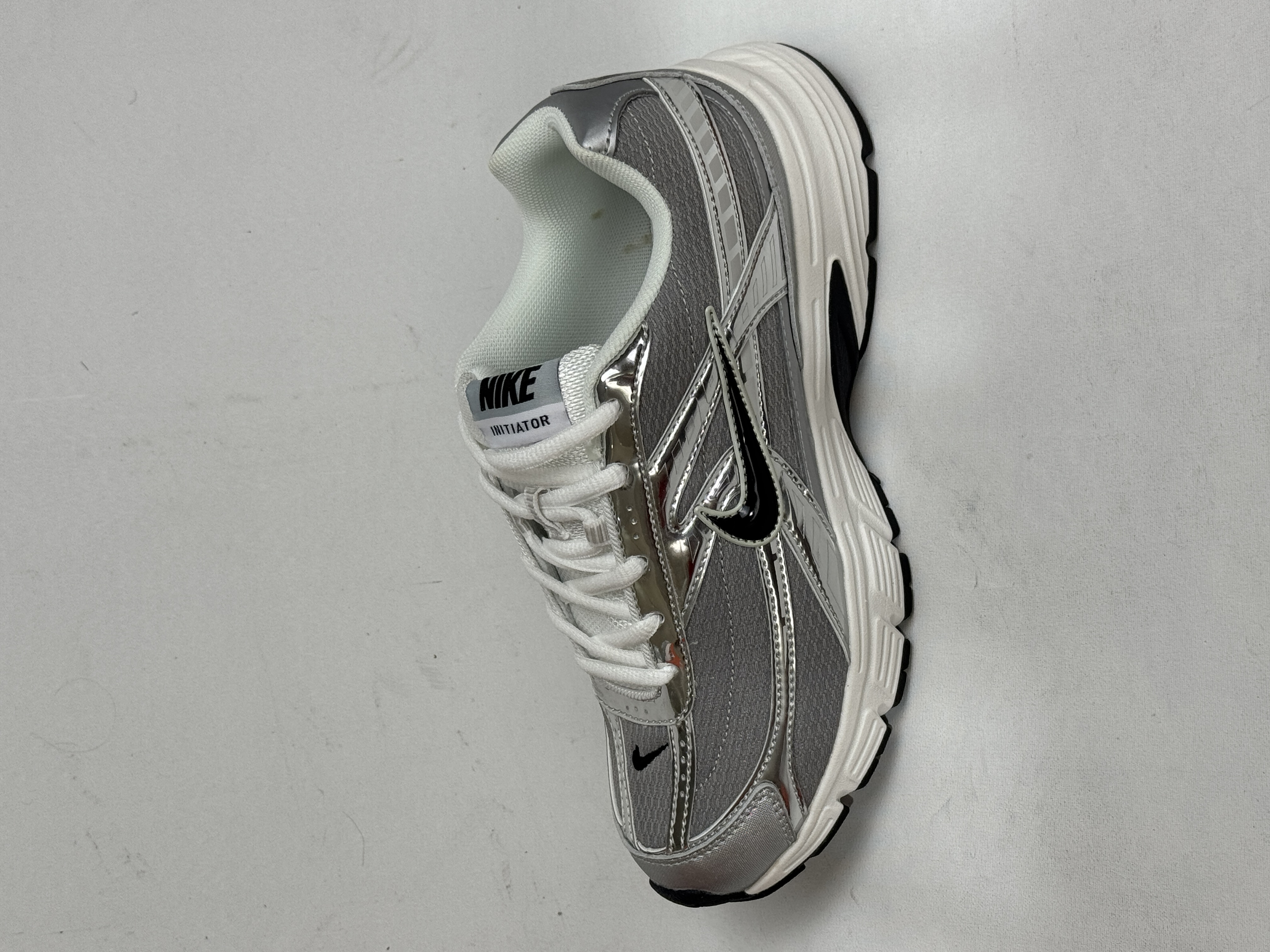 کتونی نایک اینیشییتر متالیک سیلور Nike Initiator 'Metallic Silver