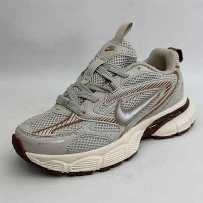 کتونی نایکی پی-۶۰۰۰ (Nike P-6000)